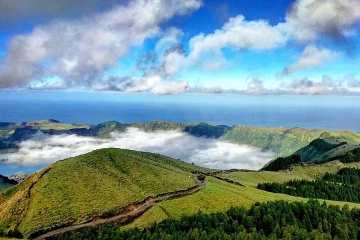 Off-road jeep tour die de kraterrand en meren van Sete Cidades in Ponta Delgada, Azoren, verkent, foto 12 | wizardtrip