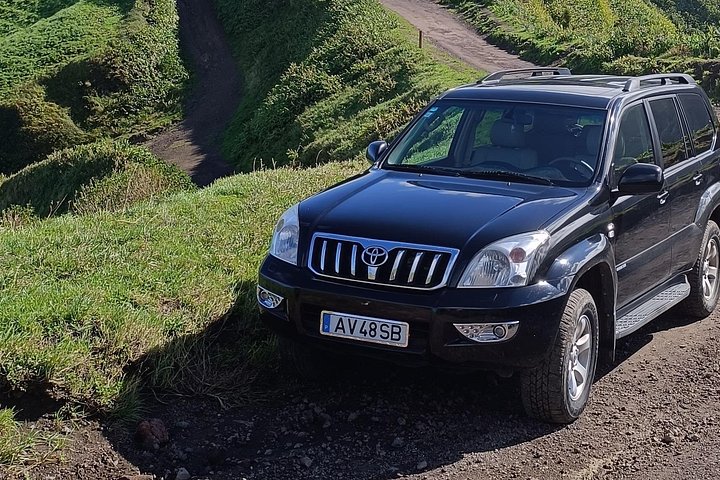 Off-road jeep tour die de kraterrand en meren van Sete Cidades in Ponta Delgada, Azoren, verkent, foto 13 | wizardtrip