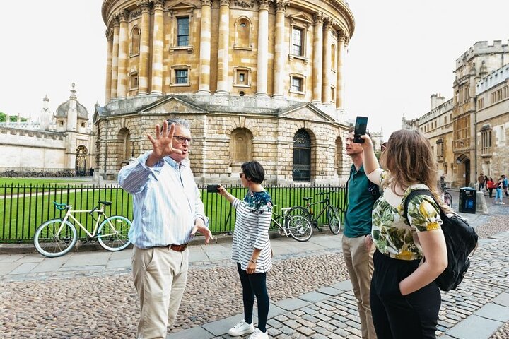1.5-hour Oxford City and University Walking Tour | wizardtrip