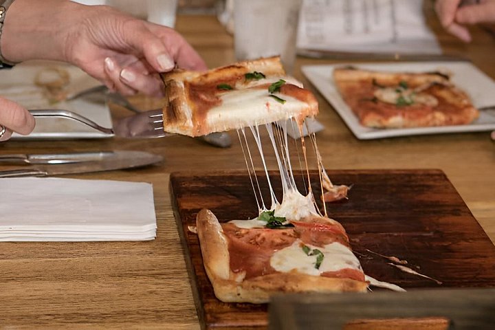 Um tour gastronômico guiado pelo histórico Italian Market da Filadélfia, com iguarias locais e vendedores, foto 6 | wizardtrip