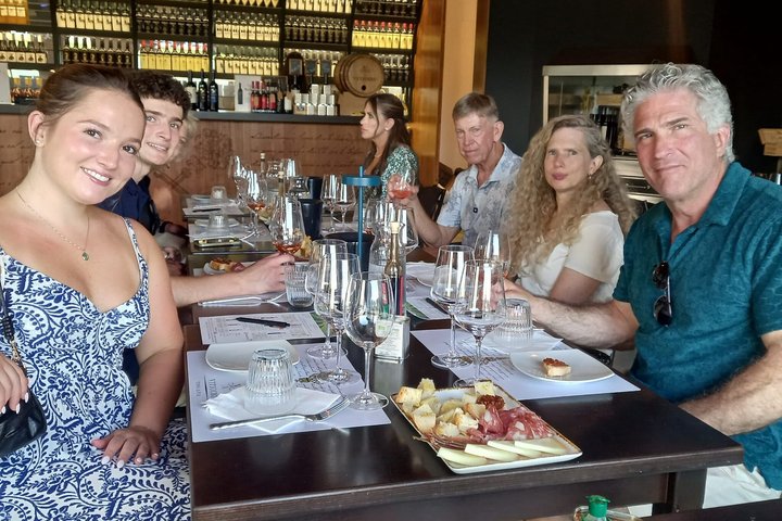 Vinsmakingstur i Toscanas landskap med vingårdsbesøk og smaking av vin og olivenolje, foto 10 | wizardtrip