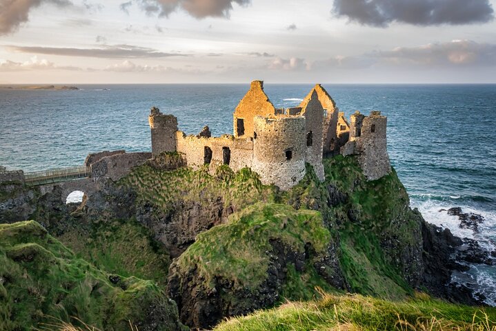 Day tour from Dublin to Dunluce Castle, Giant's Causeway and Belfast, photo 10 | wizardtrip