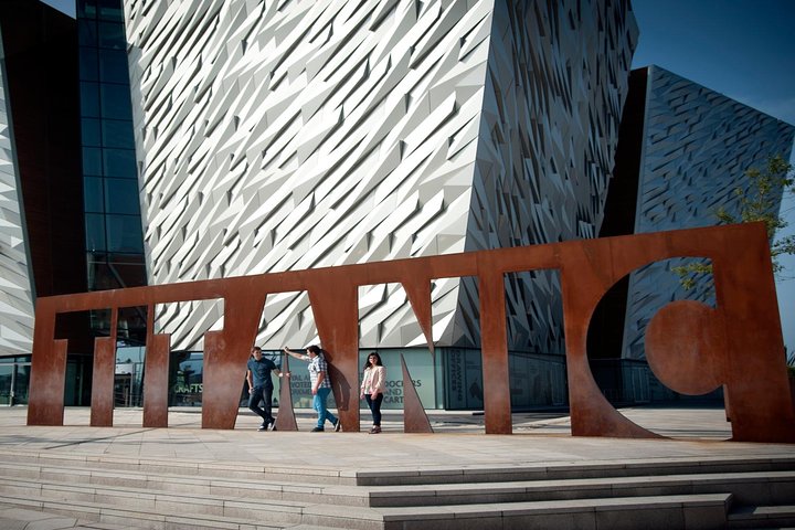 Full-day tour from Dublin to Belfast, visiting the Titanic Experience, Dunluce Castle, and the Giant's Causeway, photo 15 | wizardtrip