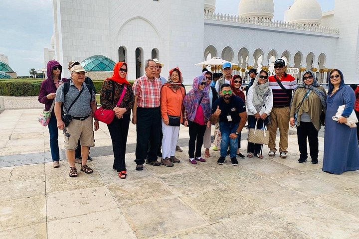 Heldagstur til Abu Dhabi fra Dubai med Grand Mosque og byens vartegn, foto 18 | wizardtrip