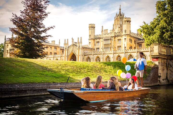 Passeio de barco partilhado no Rio Cam em Cambridge, Inglaterra, foto 10 | wizardtrip