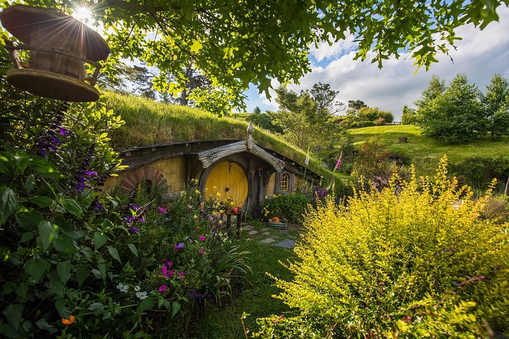Explore o mágico Hobbiton™ Movie Set, com charmosos Hobbit Holes e a icônica Green Dragon Inn, localizado na região de Waikato, Nova Zelândia, foto 13 | wizardtrip