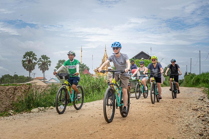 Cykeltur på Sidenön, Phnom Penh, utforskar byar och sidenvävning, foto 8 | wizardtrip