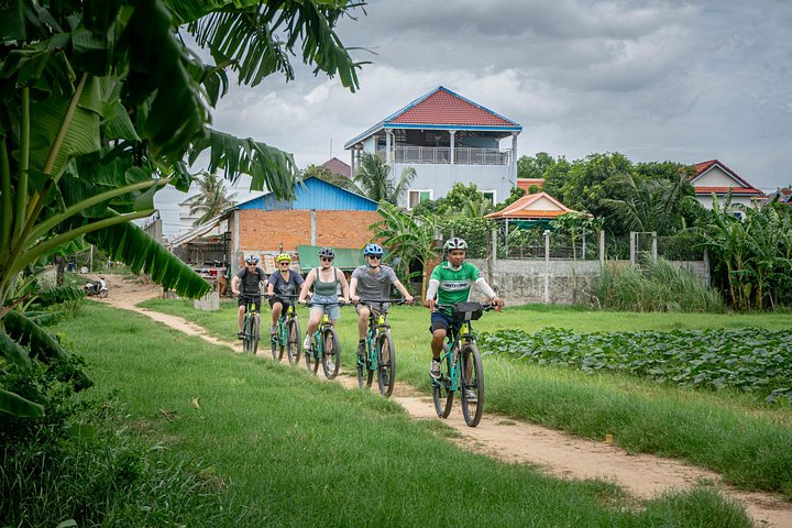 Cykeltur på Sidenön, Phnom Penh, utforskar byar och sidenvävning, foto 10 | wizardtrip