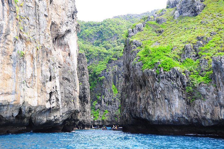 Excursion en bateau d'une journée aux magnifiques îles Phi Phi au départ de Krabi, Thaïlande, avec Maya Bay et snorkeling, photo 10 | wizardtrip