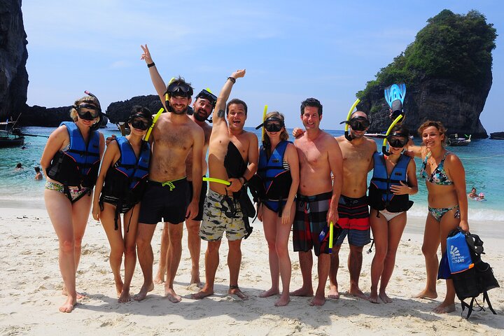 Excursion en bateau d'une journée aux magnifiques îles Phi Phi au départ de Krabi, Thaïlande, avec Maya Bay et snorkeling, photo 11 | wizardtrip