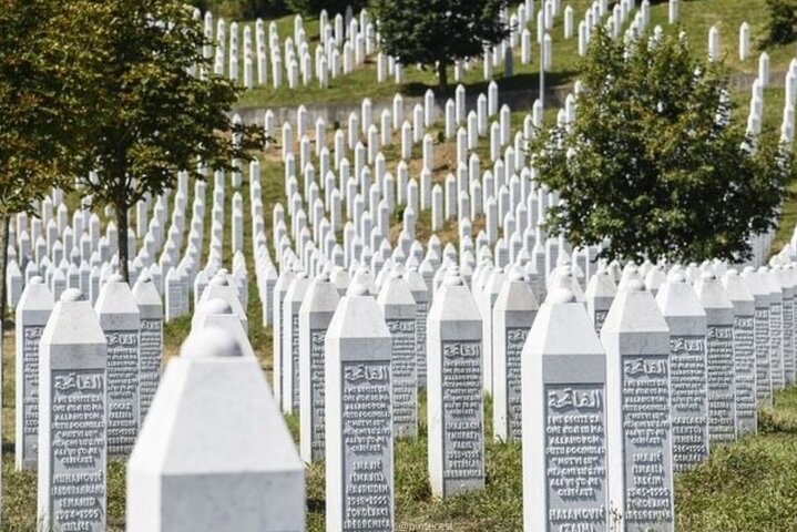 Un toccante tour di studio da Sarajevo al Memoriale del genocidio di Srebrenica, esplorando storia e memoria, foto 21 | wizardtrip