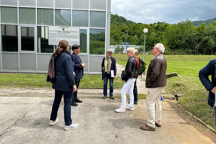 Un toccante tour di studio da Sarajevo al Memoriale del genocidio di Srebrenica, esplorando storia e memoria, foto 41 | wizardtrip