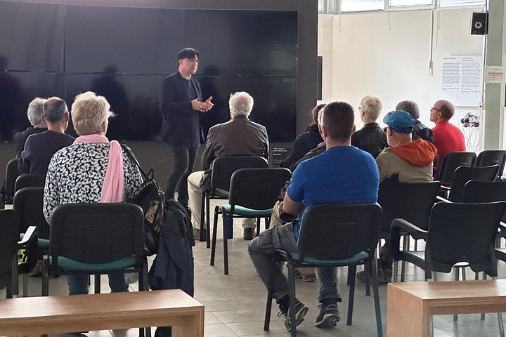 Un toccante tour di studio da Sarajevo al Memoriale del genocidio di Srebrenica, esplorando storia e memoria, foto 48 | wizardtrip