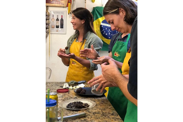 Cours de cuisine brésilienne pratique à Rio de Janeiro, avec des recettes délicieuses et des caïpirinhas, photo 7 | wizardtrip