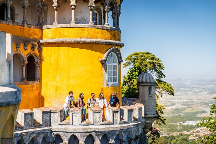 Tour di un giorno per piccoli gruppi da Lisbona a Sintra e Cascais, con Palazzo di Pena, Capo Roca e Cascais, foto 9 | wizardtrip