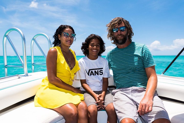 Ervaar spannend parasailen boven de turquoise wateren van Grace Bay, Providenciales, foto 26 | wizardtrip