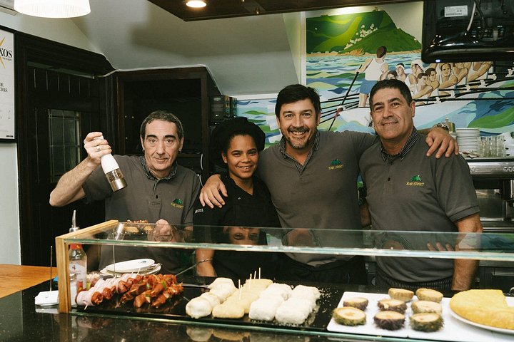 Un tour guidé en petit groupe explorant les bars à pintxos et le vin de la vieille ville de Saint-Sébastien, photo 15 | wizardtrip