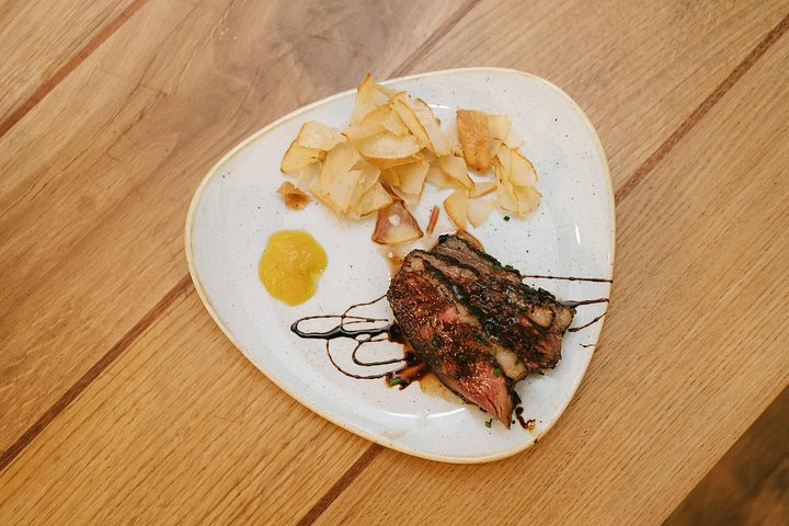 Un tour guidé en petit groupe explorant les bars à pintxos et le vin de la vieille ville de Saint-Sébastien, photo 17 | wizardtrip