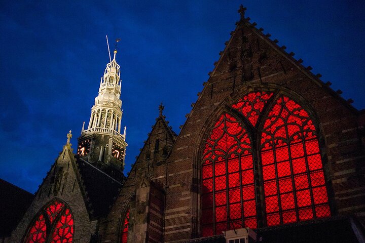En guidet rundvisning gennem Amsterdams historiske Red Light District, der udforsker dets unikke kultur og historie, foto 12 | wizardtrip
