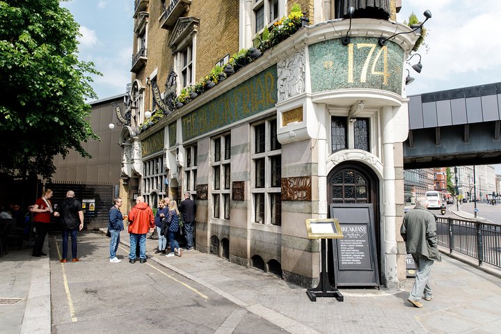 Explore pubs históricos de Londres num tour guiado a pé, descobrindo joias literárias e arquitetónicas, foto 10 | wizardtrip