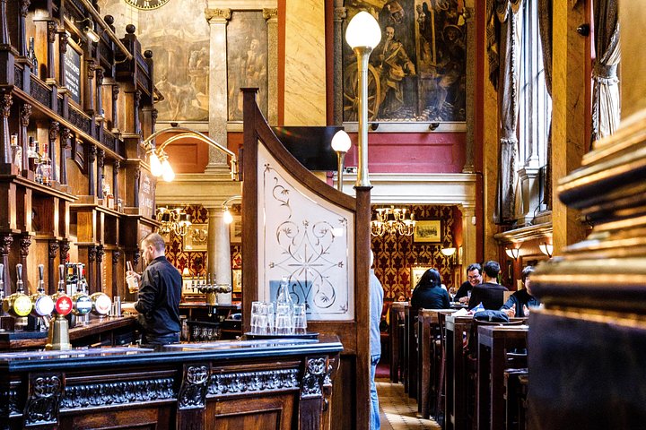 Explore pubs históricos de Londres num tour guiado a pé, descobrindo joias literárias e arquitetónicas, foto 24 | wizardtrip