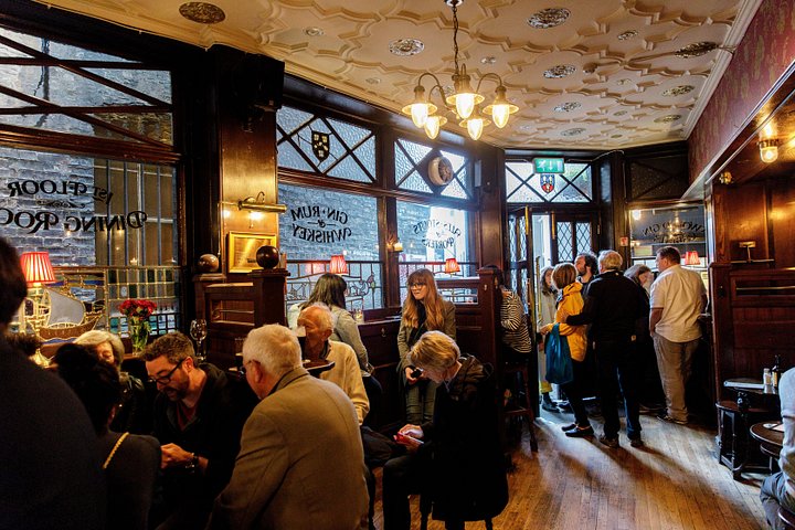 Explore pubs históricos de Londres num tour guiado a pé, descobrindo joias literárias e arquitetónicas, foto 28 | wizardtrip