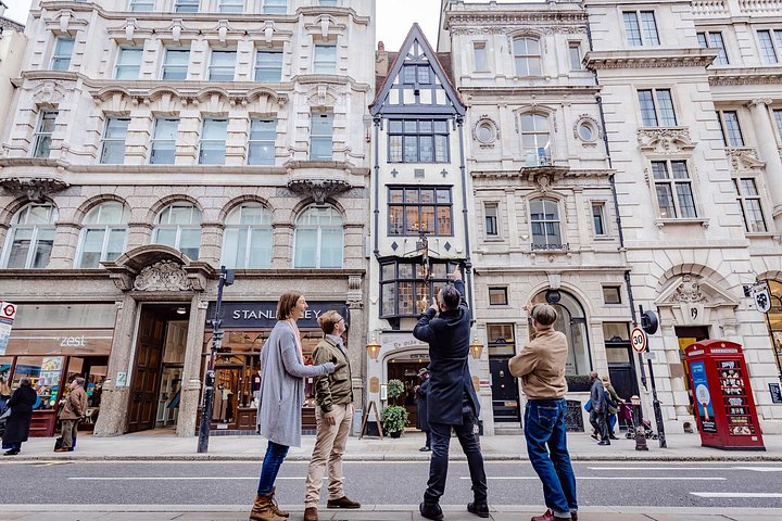 Explore pubs históricos de Londres num tour guiado a pé, descobrindo joias literárias e arquitetónicas, foto 36 | wizardtrip