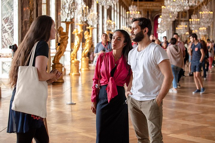 Guided tour of the opulent Palace of Versailles, including the Hall of Mirrors, photo 9 | wizardtrip