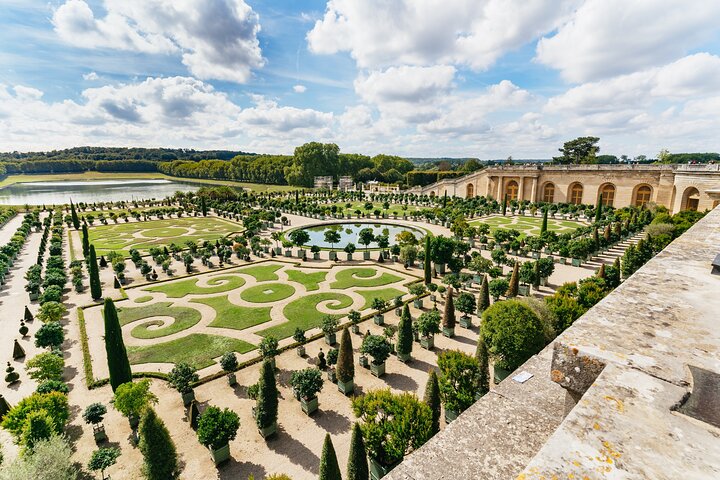 Visita guiada ao suntuoso Palácio de Versalhes e a seus magníficos jardins, perto de Paris, na França, foto 11 | wizardtrip