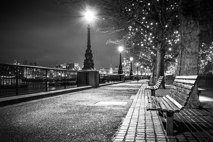 夜のロンドンのきらめくクリスマスイルミネーションを紹介するオープンデッキバスツアー、写真14 | wizardtrip