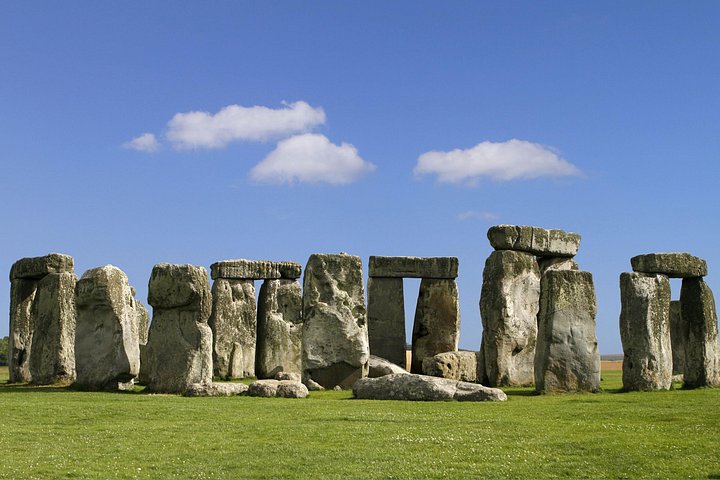 Day tour from London to Stonehenge and Bath, featuring ancient stones and Roman baths, photo 14 | wizardtrip