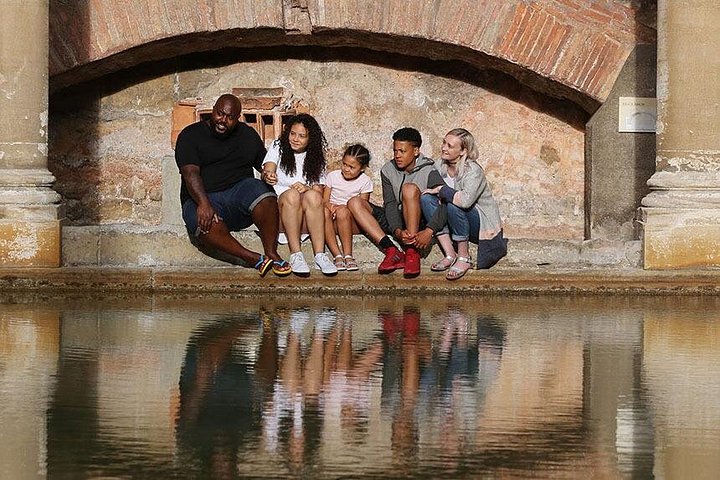 Day tour from London to Stonehenge and Bath, featuring ancient stones and Roman baths, photo 27 | wizardtrip