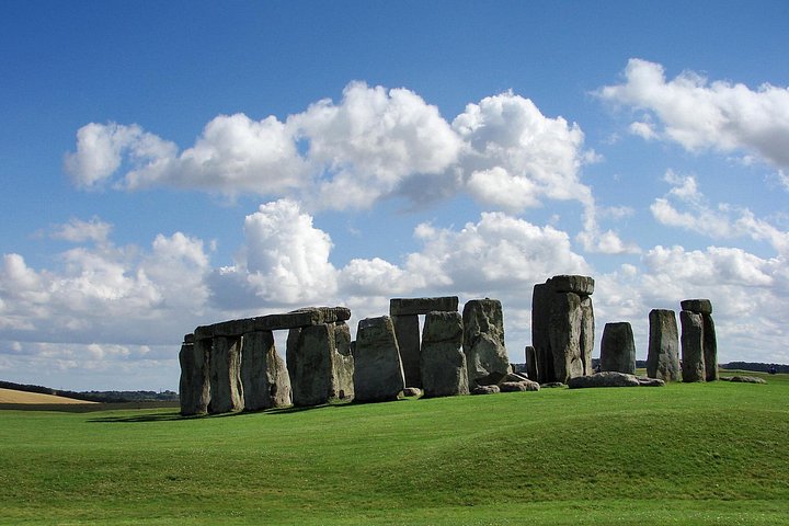Day tour from London to Stonehenge and Bath, featuring ancient stones and Roman baths, photo 36 | wizardtrip