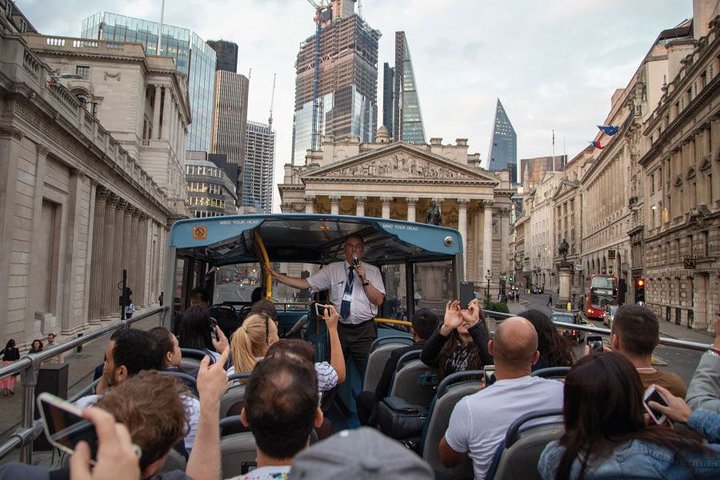 Night bus tour of London's illuminated landmarks including the London Eye and Big Ben, photo 9 | wizardtrip
