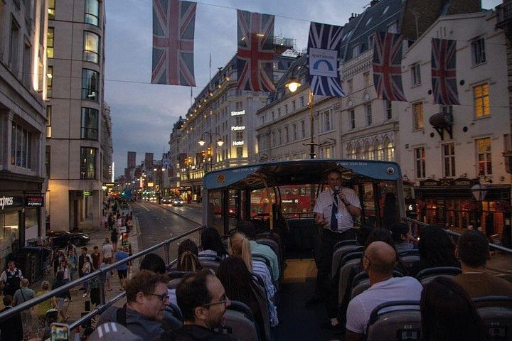 Night bus tour of London's illuminated landmarks including the London Eye and Big Ben, photo 15 | wizardtrip