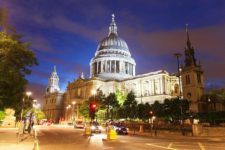 Night bus tour of London's illuminated landmarks including the London Eye and Big Ben, photo 17 | wizardtrip