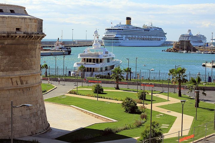 Civitavecchia Private Transfer: Civitavecchia Port to Rome | wizardtrip