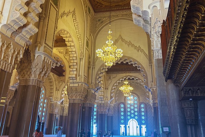 Day trip to Casablanca from Marrakech, featuring the Hassan II Mosque and city sights, photo 12 | wizardtrip