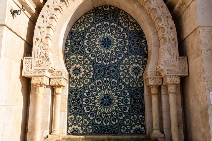 Day trip to Casablanca from Marrakech, featuring the Hassan II Mosque and city sights, photo 14 | wizardtrip