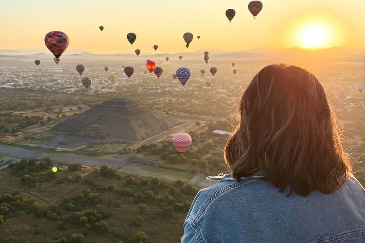 Vol en montgolfière et petit-déjeuner dans une grotte depuis Mexico | wizardtrip