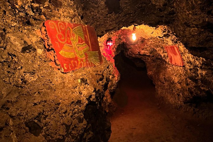 Luftballong svävar över Teotihuacans antika pyramider, Mexiko, under soluppgången, foto 19 | wizardtrip