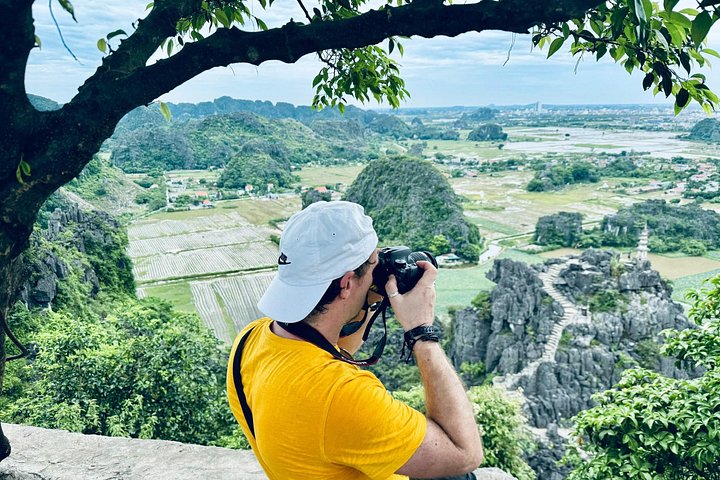 Lyxig heldagstur från Hanoi till Ninh Binh med limousinvan, natursköna vyer, båtturer och kulturplatser, foto 16 | wizardtrip