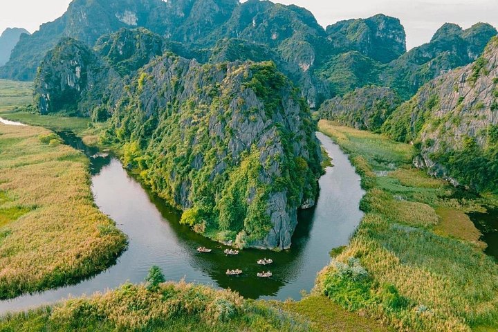 Lyxig heldagstur från Hanoi till Ninh Binh med limousinvan, natursköna vyer, båtturer och kulturplatser, foto 22 | wizardtrip