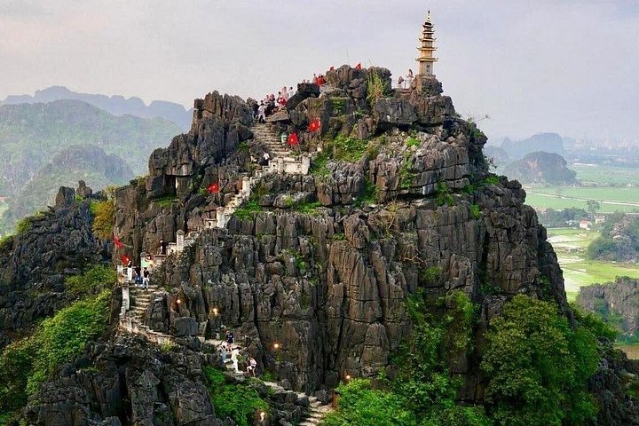 Lyxig heldagstur från Hanoi till Ninh Binh med limousinvan, natursköna vyer, båtturer och kulturplatser, foto 23 | wizardtrip