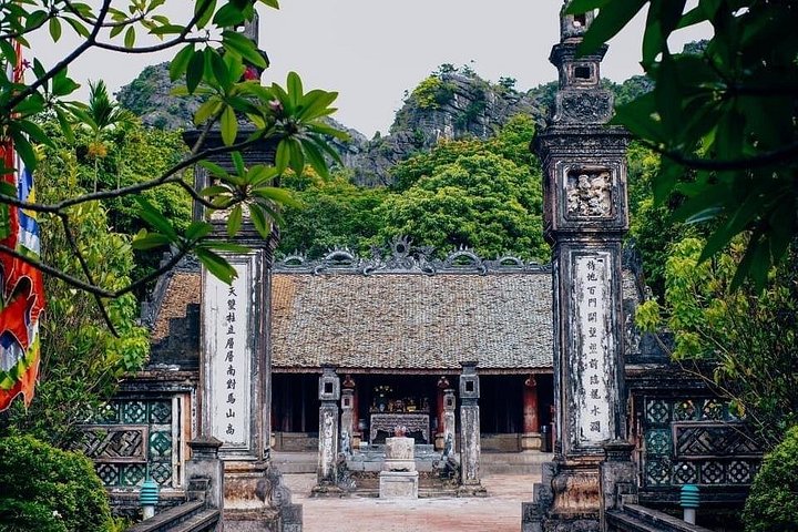 Lyxig heldagstur från Hanoi till Ninh Binh med limousinvan, natursköna vyer, båtturer och kulturplatser, foto 24 | wizardtrip