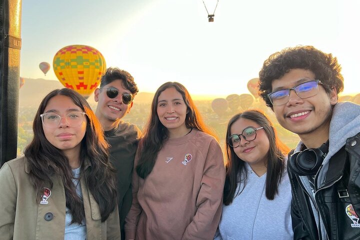 Heißluftballonflug über die Pyramiden von Teotihuacan bei Sonnenaufgang, Mexiko-Stadt, Foto 13 | wizardtrip