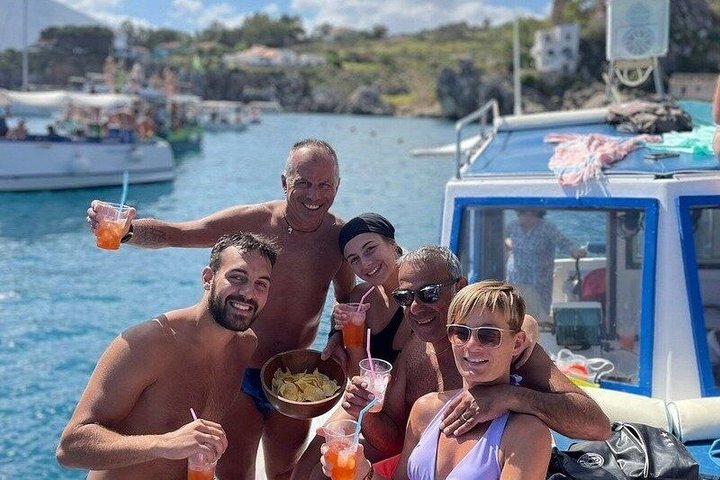 Båttur längs Siciliens kust, utforskar vikar och havsgrottor nära San Vito lo Capo och Scopello, foto 18 | wizardtrip