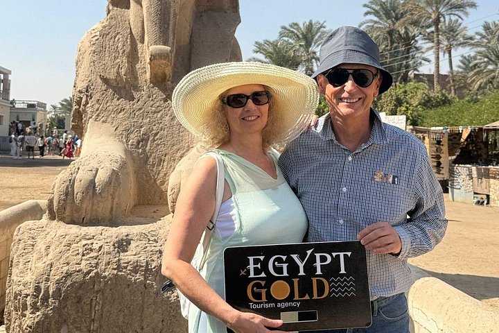 Explore ancient Egyptian pyramids and artifacts on a guided day tour from Cairo, photo 13 | wizardtrip