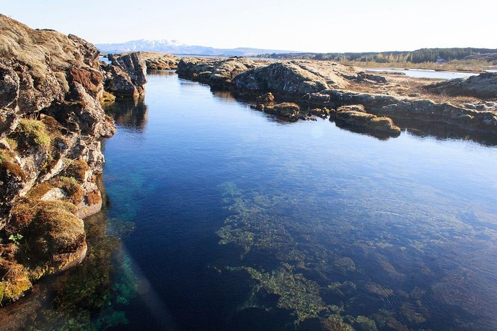 Snorkel mellom tektoniske plater i det krystallklare vannet ved Silfra, Island, foto 10 | wizardtrip