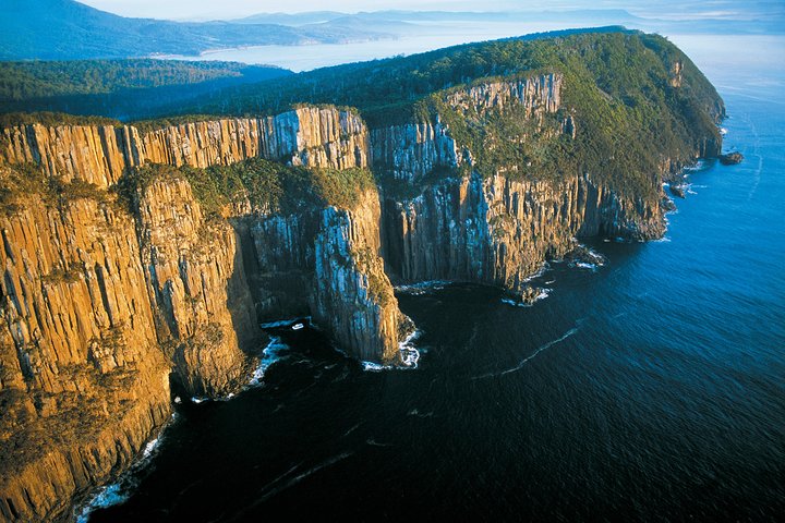 Full-Day Bruny Island Cruises Day Tour from Hobart | wizardtrip